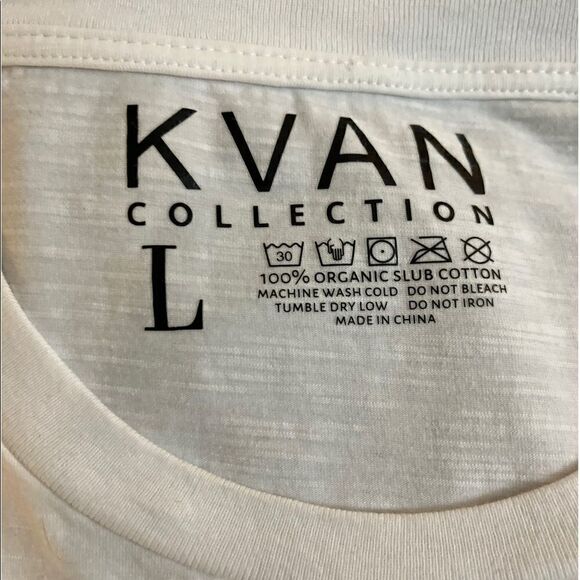 Men’s Superman Short-Sleeve T-Shirt - Picture 3 of 3